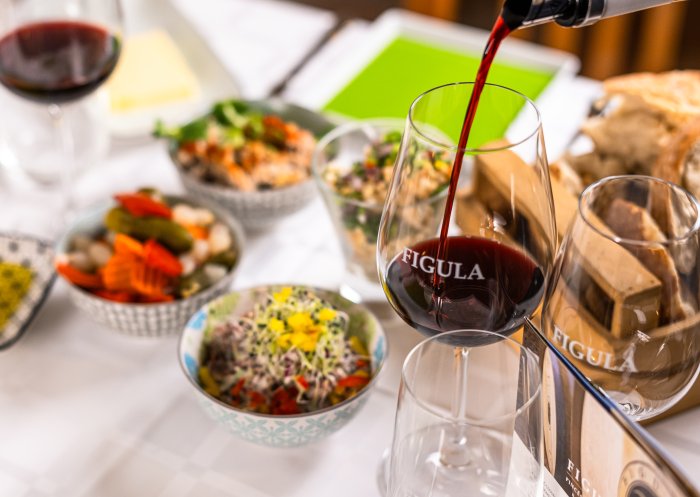 Szomszéd Kertje étterem